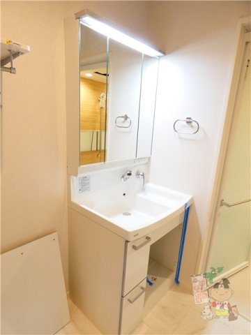 エステイ学南町の洗面所