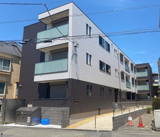 Ｃ’ｅｓｔ　ｌａ　ｖｉｅ！