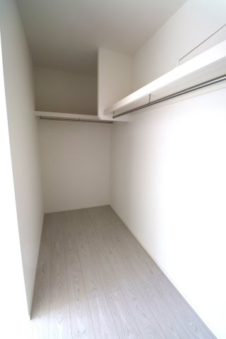 国分町新築戸建の収納