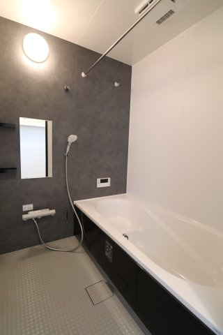 国分町新築戸建の浴室