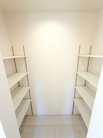 福生市福生全２棟　新築分譲の収納
