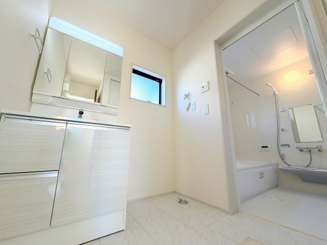 福生市福生全２棟　新築分譲の独立洗面台