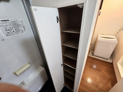 【玄関】 | レオパレスリバーサイドタイラ | 備品や設備仕様は号室等により異なります現地をご確認下さい。
