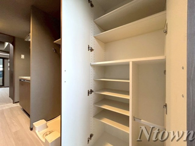 【収納】 | メイクスWアート丸の内 | ちょっとした収納スペースも充実しています