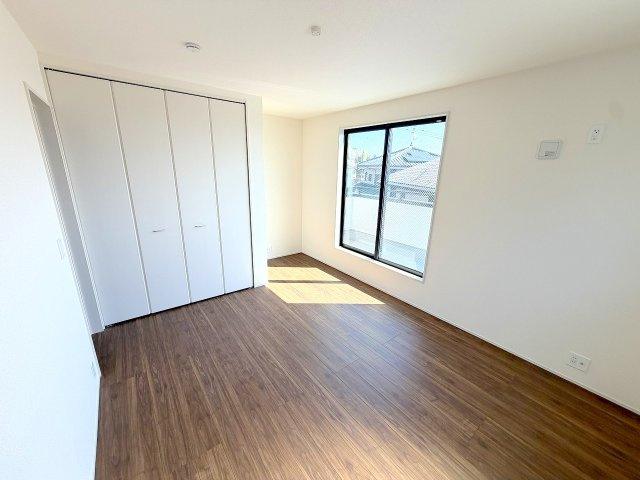 福生市福生全２棟　新築分譲の洋室