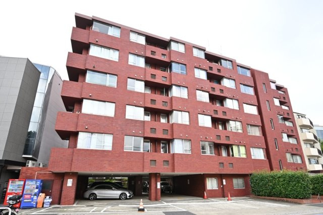 ロジマン西麻布