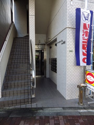 パーク・ハイム文京春日のエントランス