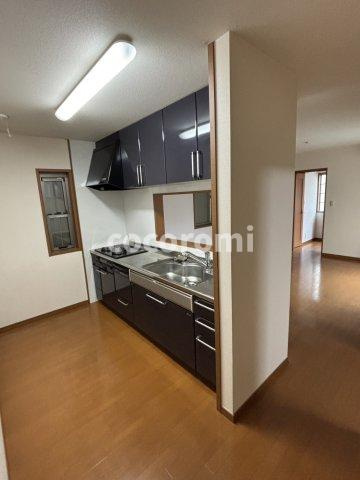 石津東町戸建のキッチン