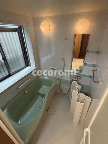 石津東町戸建の浴室