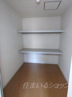 グランバリエ３４０　A棟の設備|便利な納戸あり