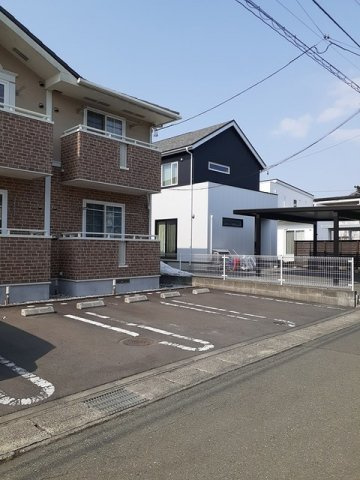 カーサ・プラシードの駐車場