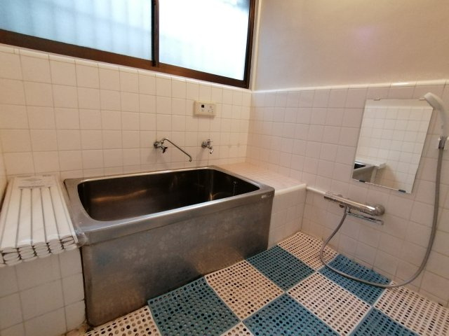 千葉県松戸市稔台8丁目　中古戸建の浴室|日々の暮らしに欠かせないお風呂です
