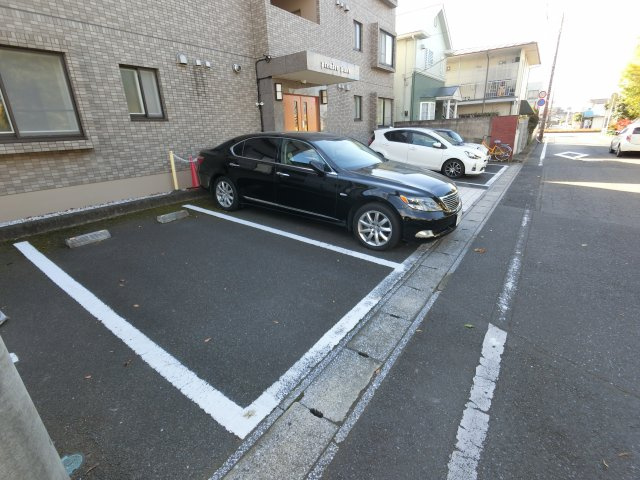 【駐車場】