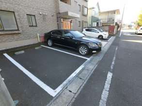 【駐車場】