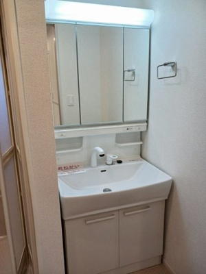 【洗面所】 | メゾン　ヴィオラ