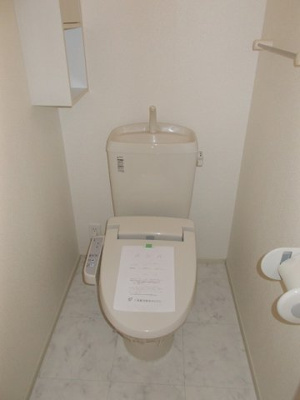 【トイレ】 | ルラール　アドバンス | 清潔感のあるトイレです