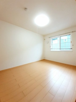 【内装】 | リバーサイドＣ | 明るい室内です