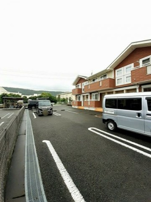 【駐車場】 | リバーサイドＣ | 駐車場があります