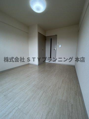 仲介手数料０円！フォーシーズンの居間・リビング
