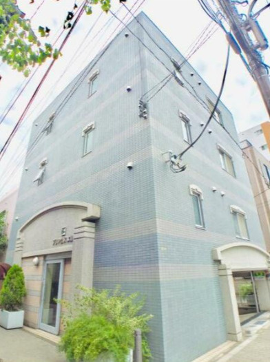 プリアムス本郷の外観