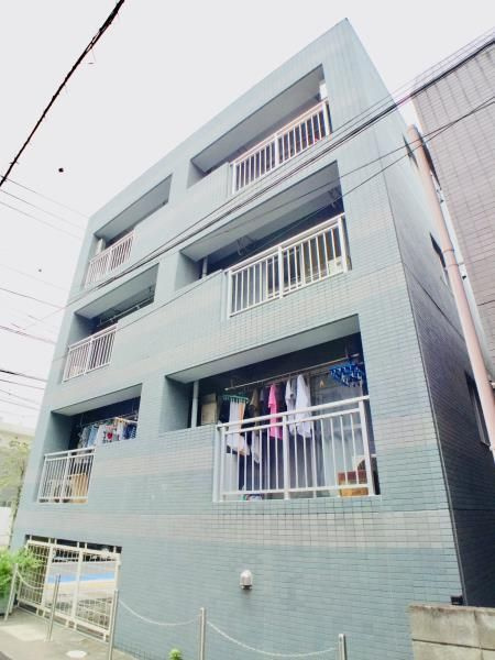 プリアムス本郷の外観