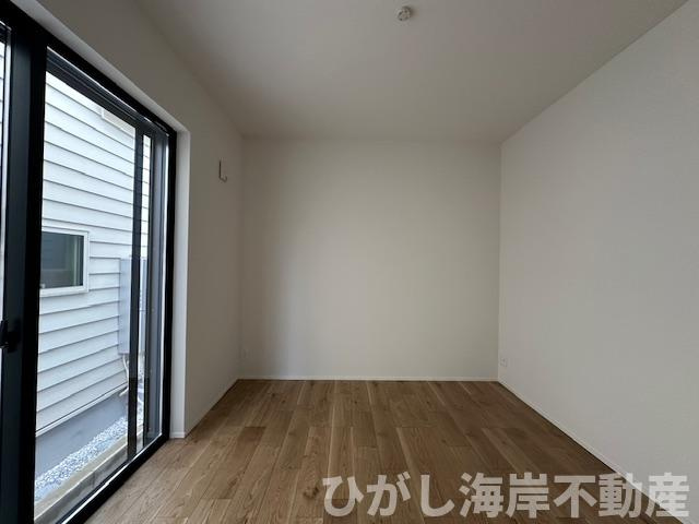 藤沢市鵠沼海岸７丁目　新築戸建の洋室|5.3帖　納戸