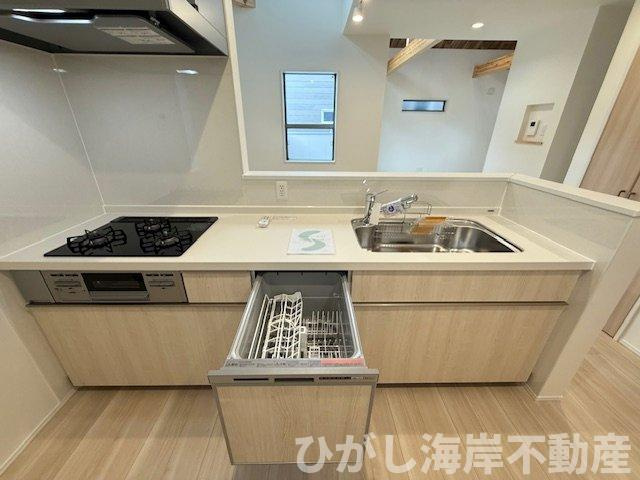 茅ヶ崎市小和田1丁目　 新築戸建 　全２棟のキッチン|食洗器付きシステムキッチン