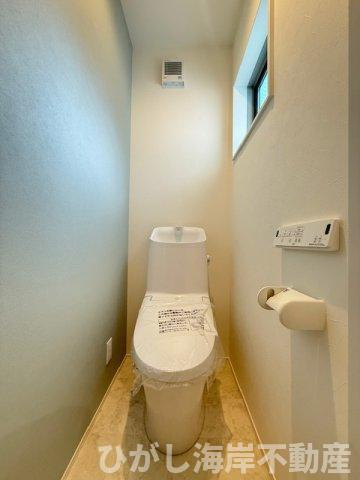 茅ヶ崎市小和田1丁目　 新築戸建 　全２棟のトイレ|洗浄機能付きお手洗い