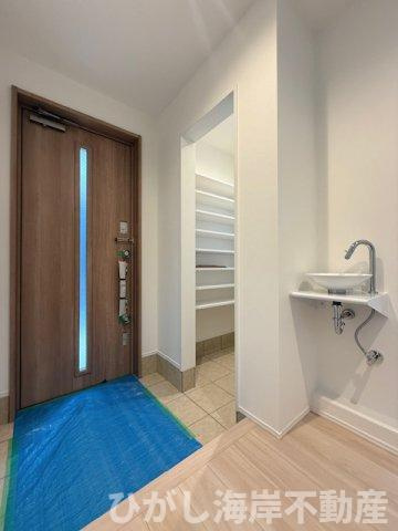 茅ヶ崎市小和田1丁目　 新築戸建 　全２棟の玄関|玄関