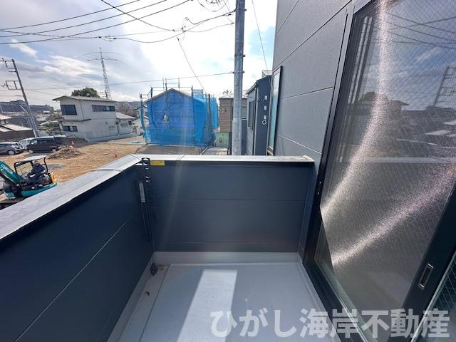 藤沢市城南５丁目　新築戸建　全16棟の構造・工法・仕様|バルコニー
