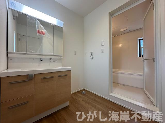 藤沢市城南５丁目　新築戸建　全16棟の脱衣所|脱衣スペース