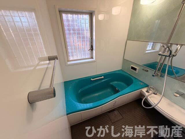 大磯町国府本郷　中古戸建の浴室|浴室乾燥機付きユニットバス