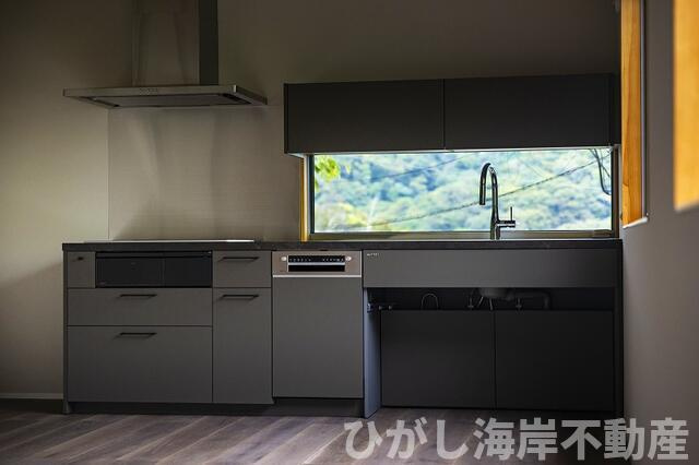 大磯町東小磯　中古戸建のキッチン| システムキッチン