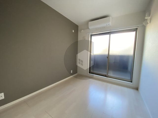 GRANDIR WOODSの洋室