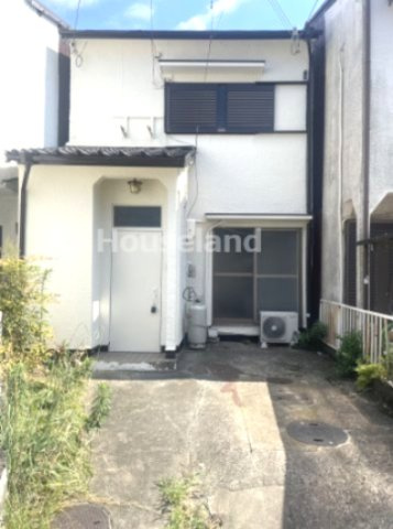 坂田戸建の駐車場