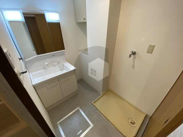 アンドユーイワキ東大阪の洗面所