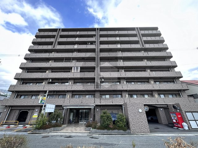 アンドユーイワキ東大阪の外観