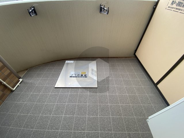 Luxe布施駅前のバルコニー