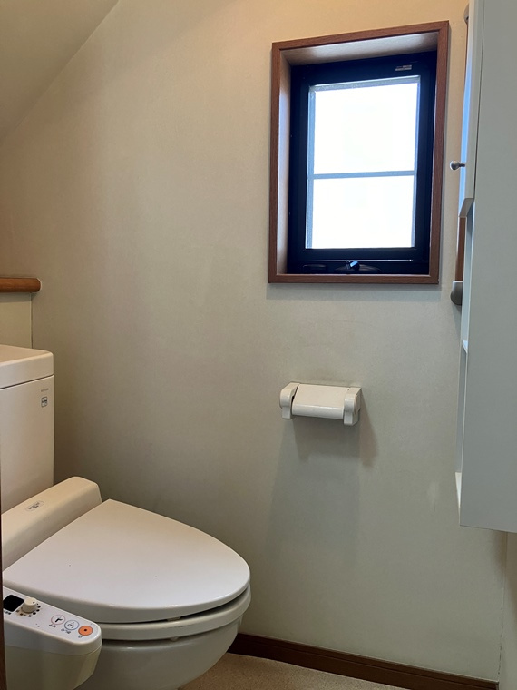 柏戸建のトイレ