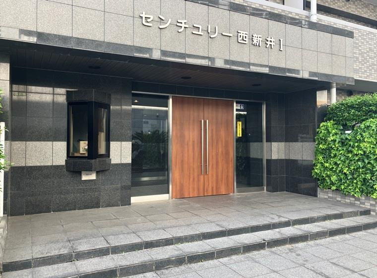 センチュリー西新井Ⅰのエントランス