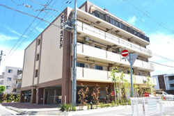 西宮市里中町３丁目のマンションの画像