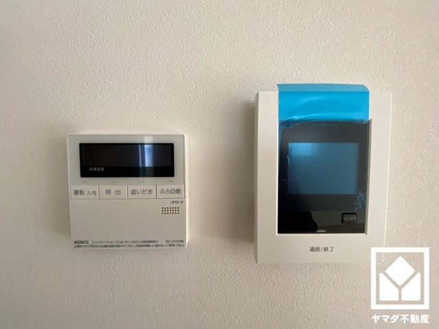 尼崎市金楽寺　1号地の設備|突然の来訪時でも安心なモニター付きインターホンを完備。お留守番中のお子様でも簡単に来訪者の確認ができます。