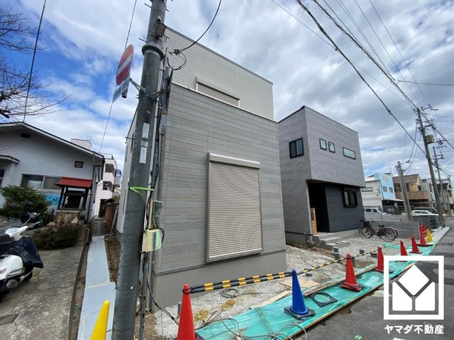 尼崎市金楽寺　1号地の外観|3段階中最も高いレベルの耐震等級3を取得。災害復興拠点に求められる水準の耐震性を備えた住宅で、安心してお住まいいただけます。