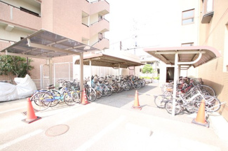 嬉しい屋根付駐輪場