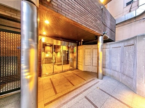 日神パレステージ西麻布のエントランス|エントランス