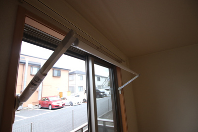 便利な室内洗濯物干し竿