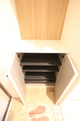 シューズボックス