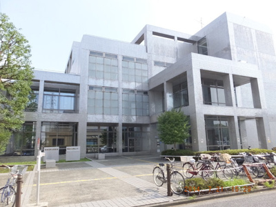 海老名市立中央図書館まで800ｍ