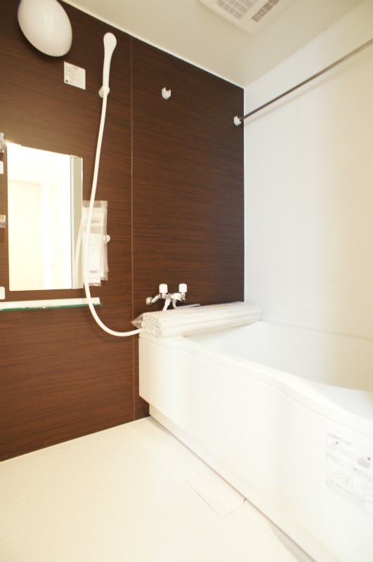 リブリ・西横浜の浴室