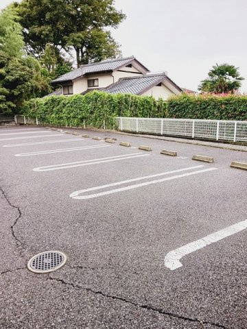ヒル　サイドⅠの駐車場